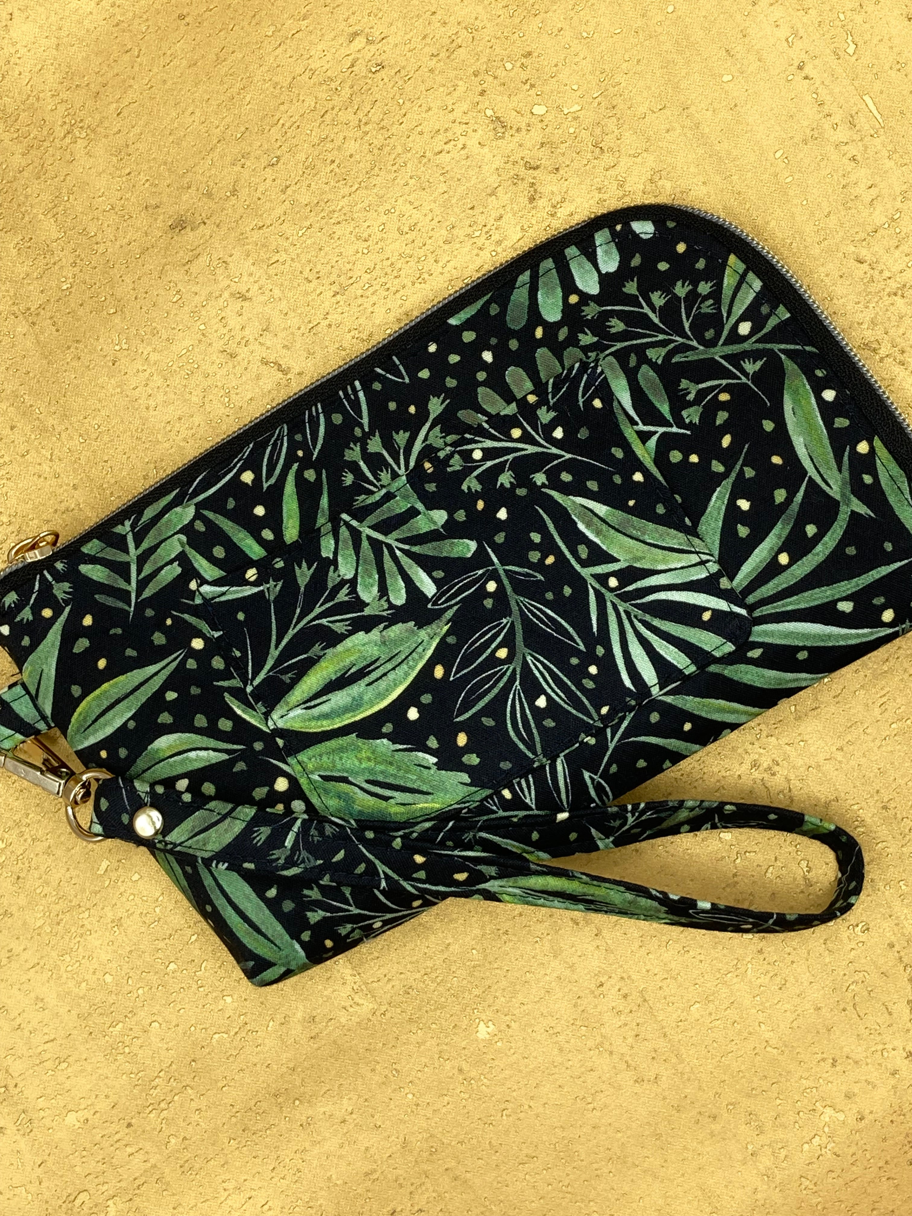 Yarrow Wristlet-Cotton